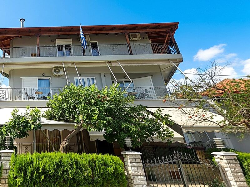 Alexandros Hotel