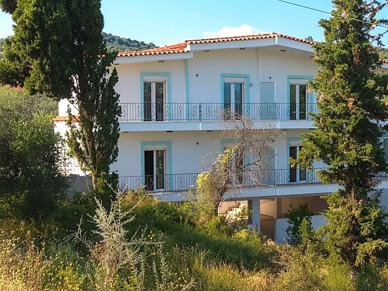 Alexandra's Glifa Apartments