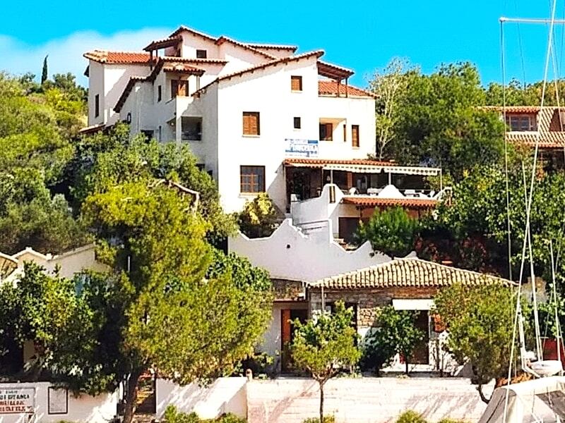 Drymna Hotel