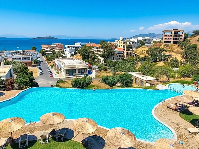 Evia Hotel & Suites