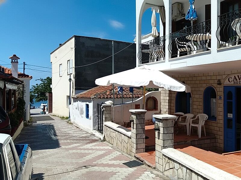 Cavos Hotel Studios