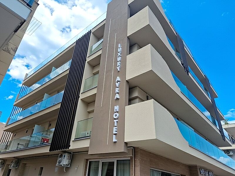 Avra Hotel