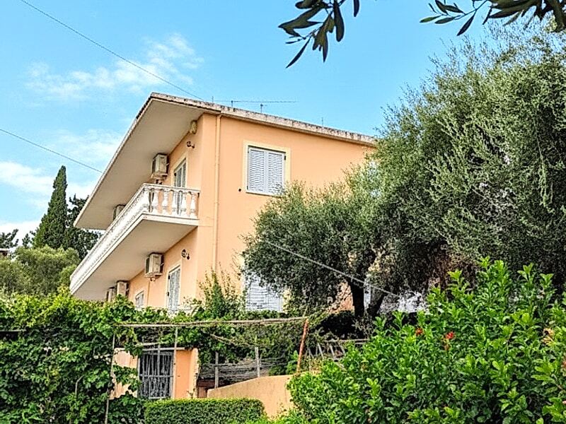 Apostolos & Eleni Family Apartments