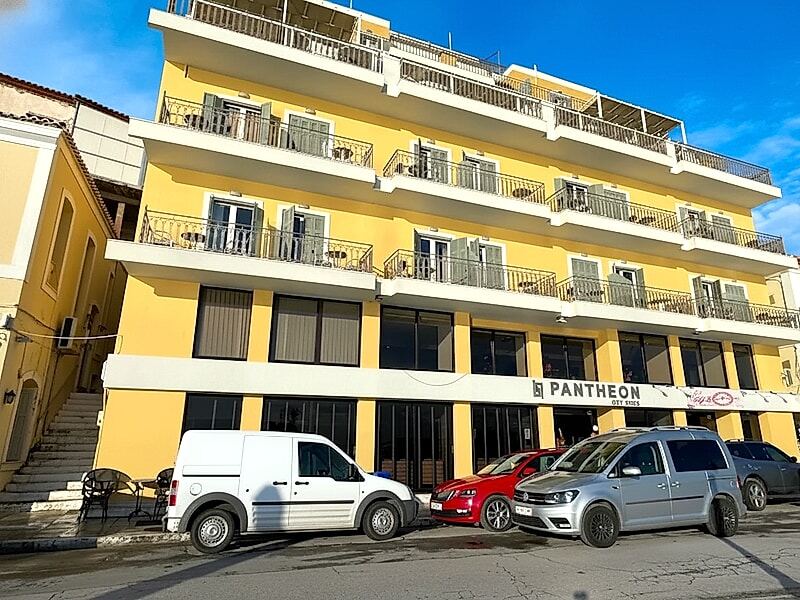 Pantheon Gythio City Hotel