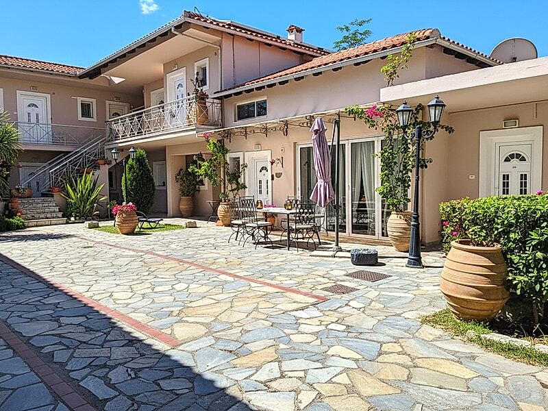 Garden House Apartments