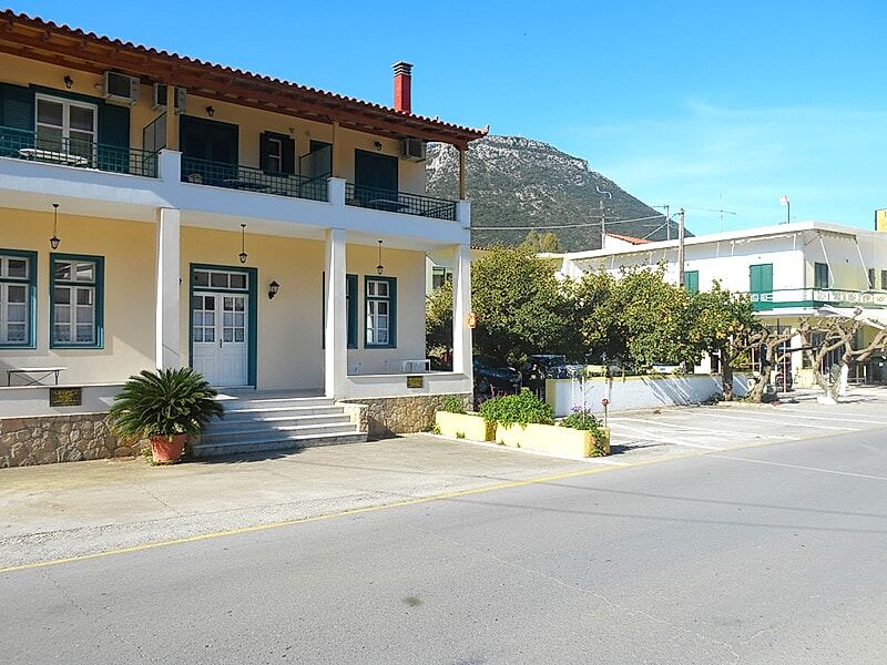 Costa-Rini Hotel and Costarinis Rooms
