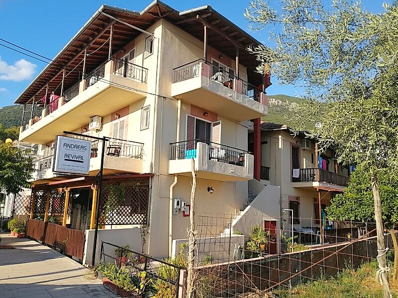 Σέρβος Παναγιώτης Ενοικιαζόμενα Δωμάτια